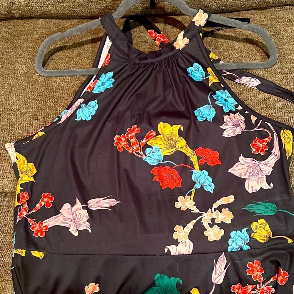 NWT Floral halter dress, size XL.